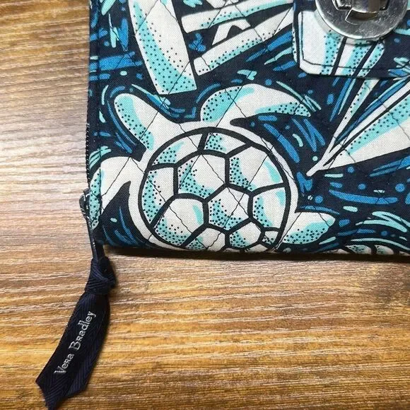 Vera Bradley Wallet Turnlock Shore Enough Print‎ RFID Blue Turtle Sailboat - Picture 3 of 9